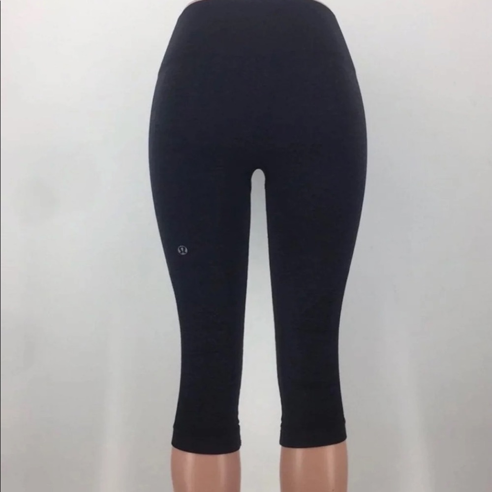 Lululemon seamlessly dark gray leggings